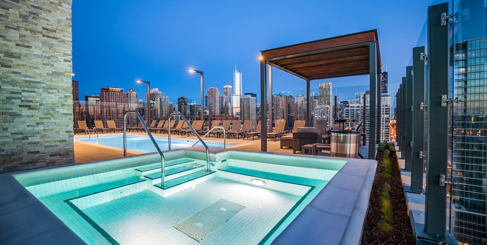 Gallery | Niche 905 | Downtown Chicago Apartments